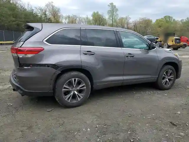 5TDZARFH8HS024898 2017 TOYOTA HIGHLANDER-2