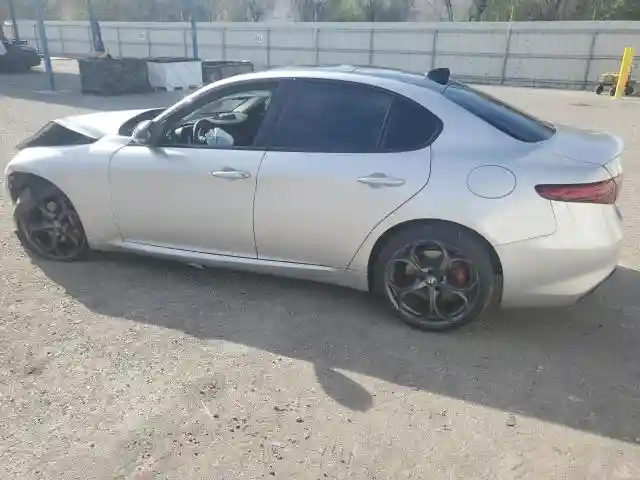ZARFAMBN3K7612684 2019 ALFA ROMEO GIULIA-1