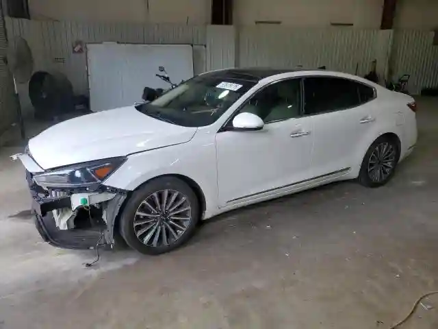 KNALC4J19J5124675 2018 KIA CADENZA-0