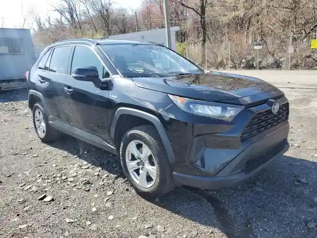 2T3MWRFV7KW007033 2019 TOYOTA RAV4-3