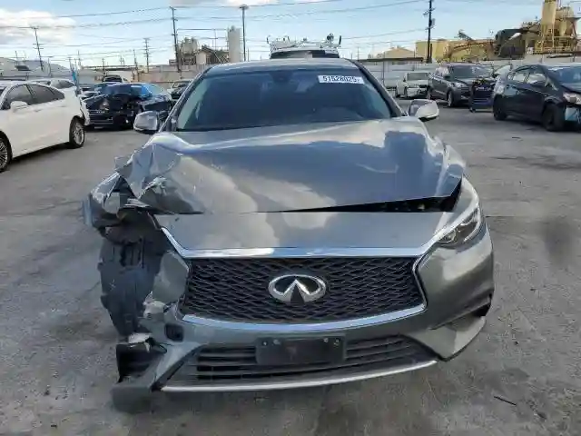 SJKCH5CP2HA032690 2017 INFINITI QX30-4