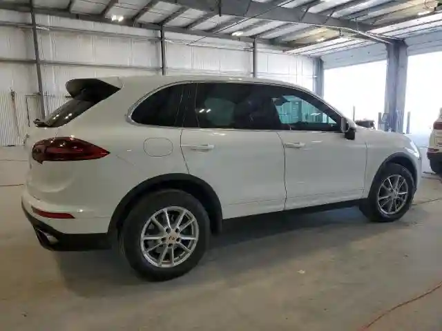 WP1AA2A20HKA86891 2017 PORSCHE CAYENNE-2