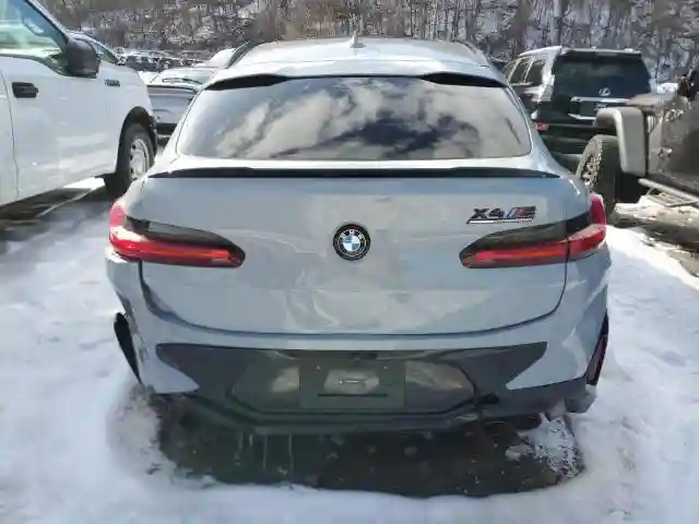 5YM23EC01R9W18369 2024 BMW X4 M-5