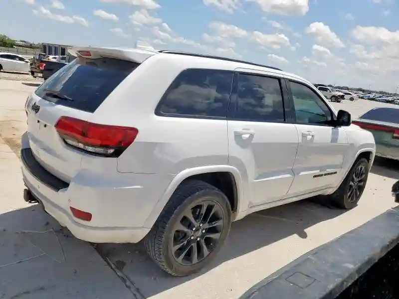 1C4RJEAG3HC890436 2017 JEEP GRAND CHEROKEE-2