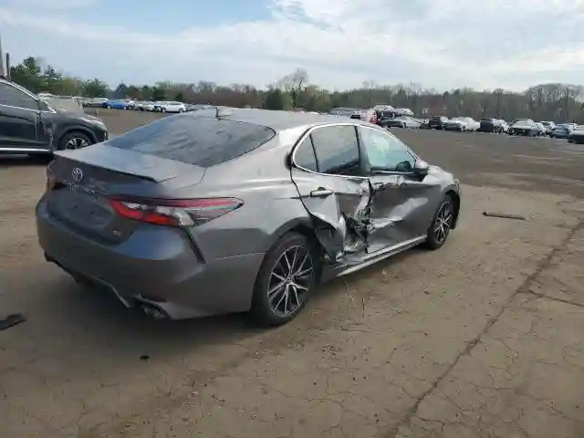 4T1G11AK6MU578258 2021 TOYOTA CAMRY-2