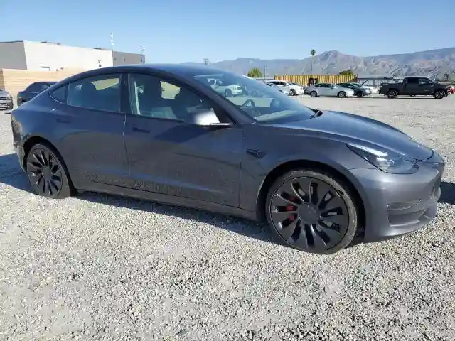 5YJ3E1EC4PF682349 2023 TESLA MODEL 3-3