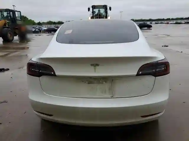 5YJ3E1EA9PF510588 2023 TESLA MODEL 3-5