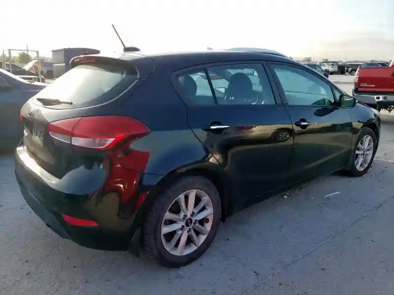 KNAFK5A86H5674901 2017 KIA FORTE-2