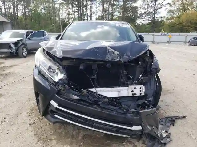 5TDZARFH3HS027367 2017 TOYOTA HIGHLANDER-4