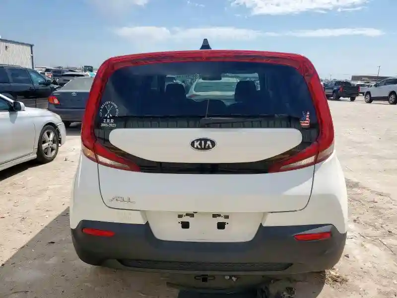 KNDJ23AU3L7709504 2020 KIA SOUL-5