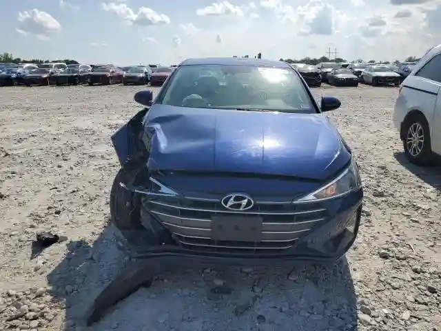 5NPD84LF2KH471106 2019 HYUNDAI ELANTRA-4