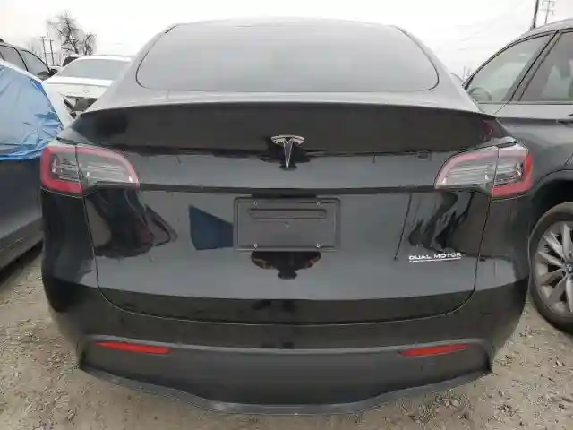 7SAYGDEF0RA281380 2024 TESLA MODEL Y-5