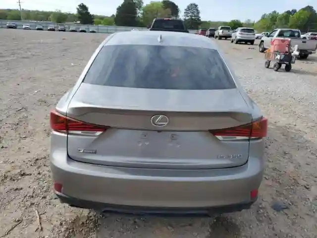JTHBZ1D21J5033818 2018 LEXUS IS-5