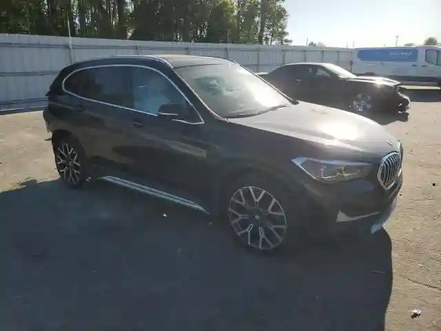 WBXJG7C02M5U22447 2021 BMW X1-3
