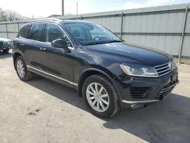 WVGEF7BP9HD004779 2017 VOLKSWAGEN TOUAREG-3