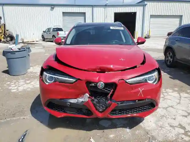 ZASFAKAN3J7B84055 2018 ALFA ROMEO STELVIO-4