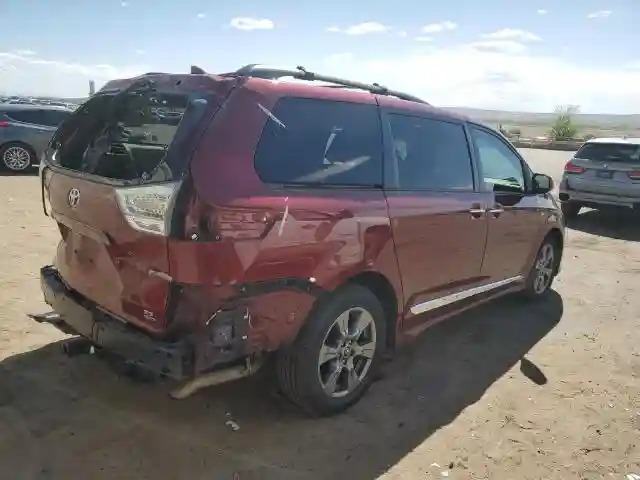 5TDEZ3DC6KS219708 2019 TOYOTA SIENNA-2
