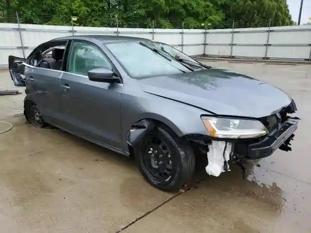 3VW2B7AJ3HM373591 2017 VOLKSWAGEN JETTA-3