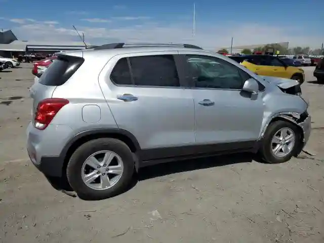 3GNCJLSB2KL228234 2019 CHEVROLET TRAX-2
