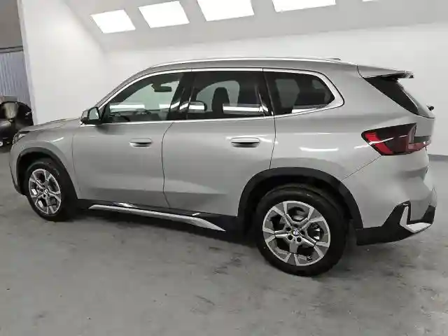 WBX73EF01S5108498 2025 BMW X1-1