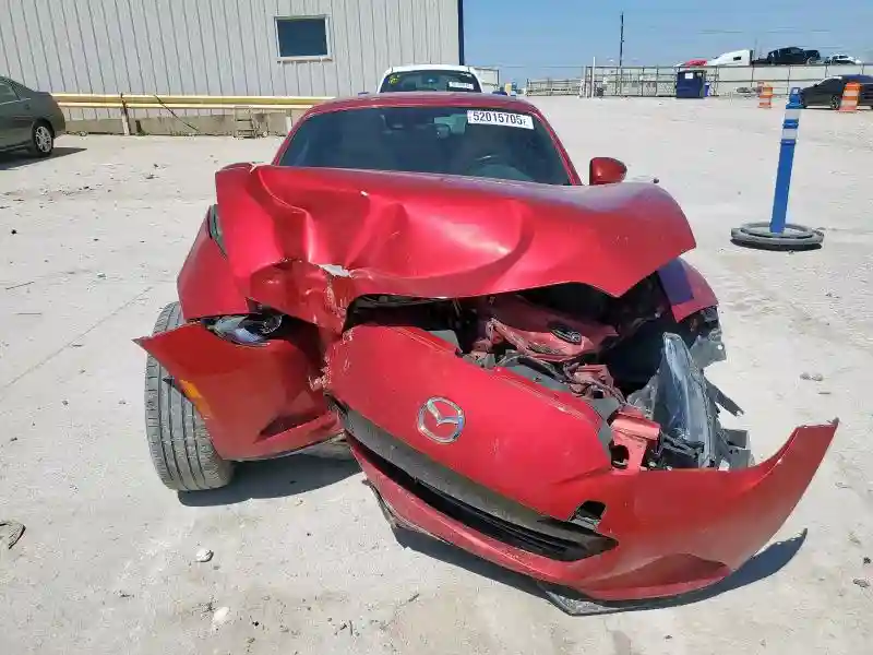 JM1NDAM72H0106937 2017 MAZDA MX5-4