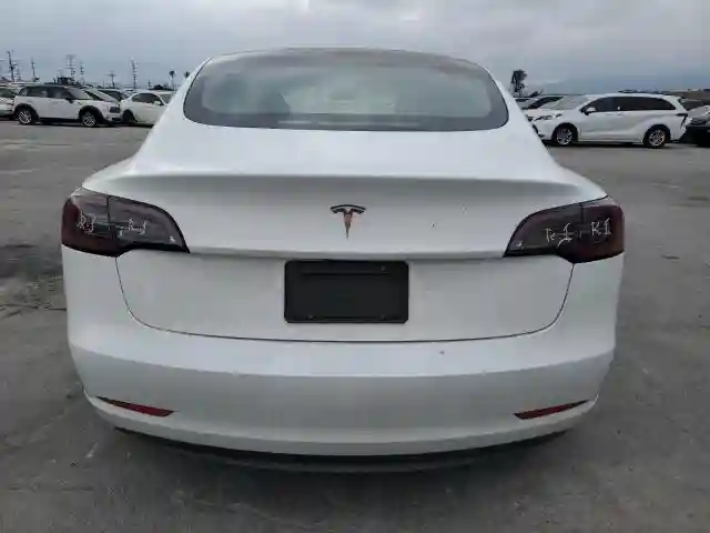 5YJ3E1EA3PF557941 2023 TESLA MODEL 3-5
