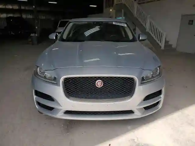 SADCS2FX2KA391600 2019 JAGUAR F-PACE-4