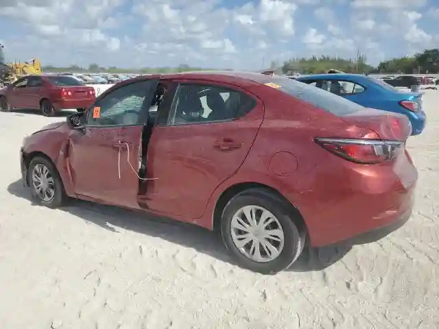 3MYDLBYV0KY517734 2019 TOYOTA YARIS-1