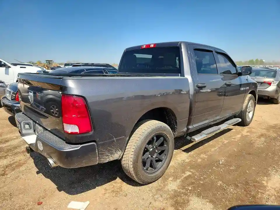3C6RR7KTXHG556229 2017 RAM 1500-2