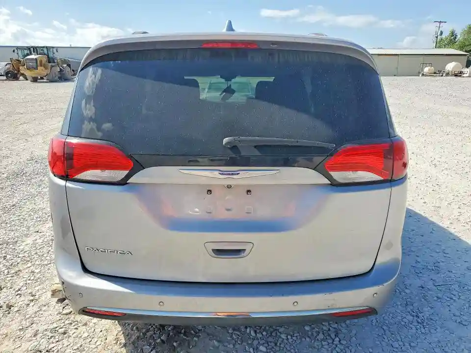 2C4RC1BG9JR269457 2018 CHRYSLER PACIFICA-5