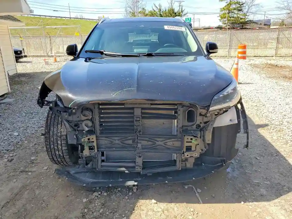 5LM5J6XC2PGL15477 2023 LINCOLN TOWNHOUSE AVIATOR-4