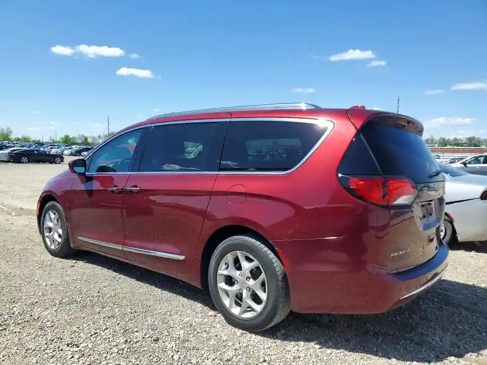 2C4RC1BG8JR197568 2018 CHRYSLER PACIFICA-1