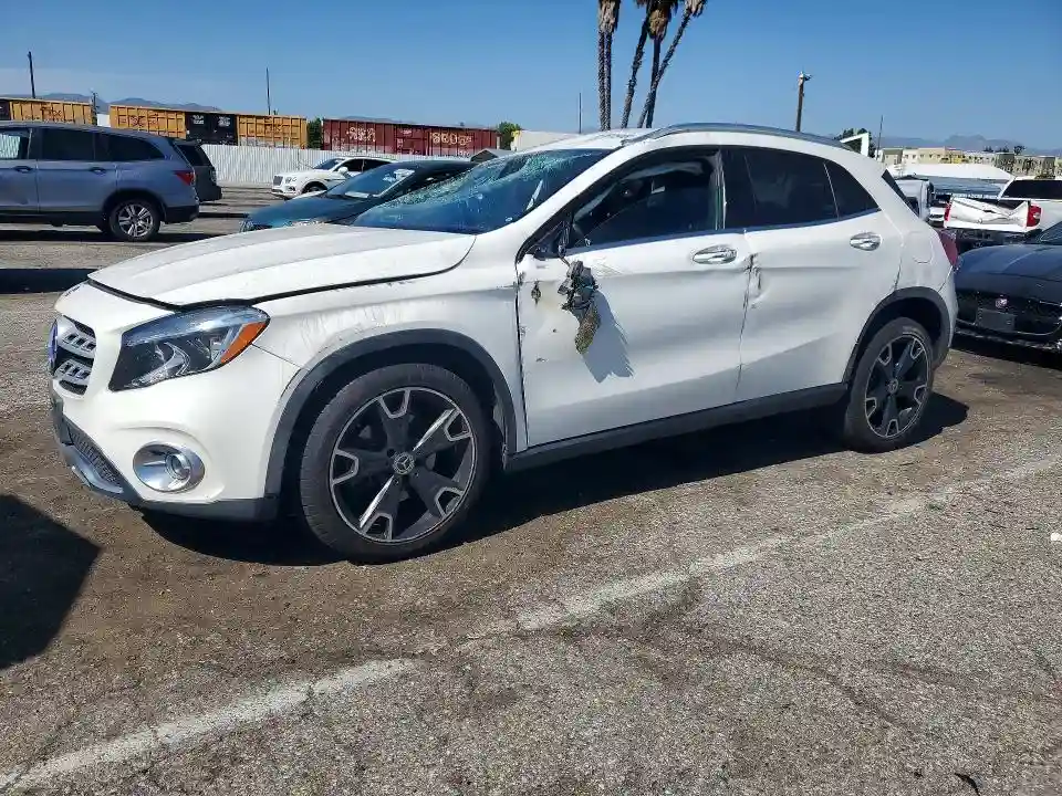 WDCTG4EB5KU010569 2019 MERCEDES-BENZ GLA-CLASS-0