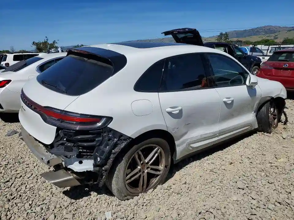 WP1AA2A51PLB21053 2023 PORSCHE MACAN-2