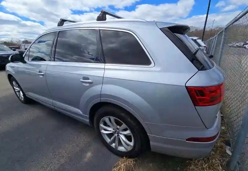 WA1LAAF74JD004268 2018 AUDI Q7-3