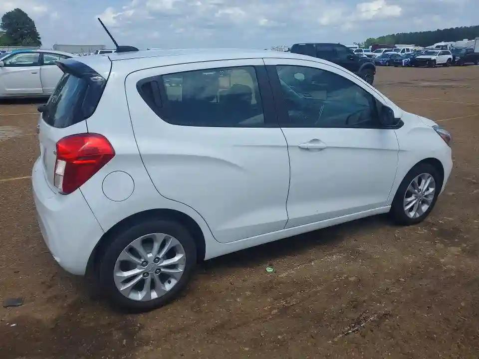 KL8CD6SA2MC746800 2021 CHEVROLET SPARK-2