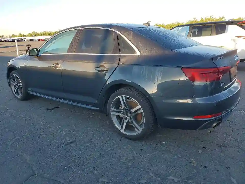 WAULMAF42JA074319 2018 AUDI A4-1