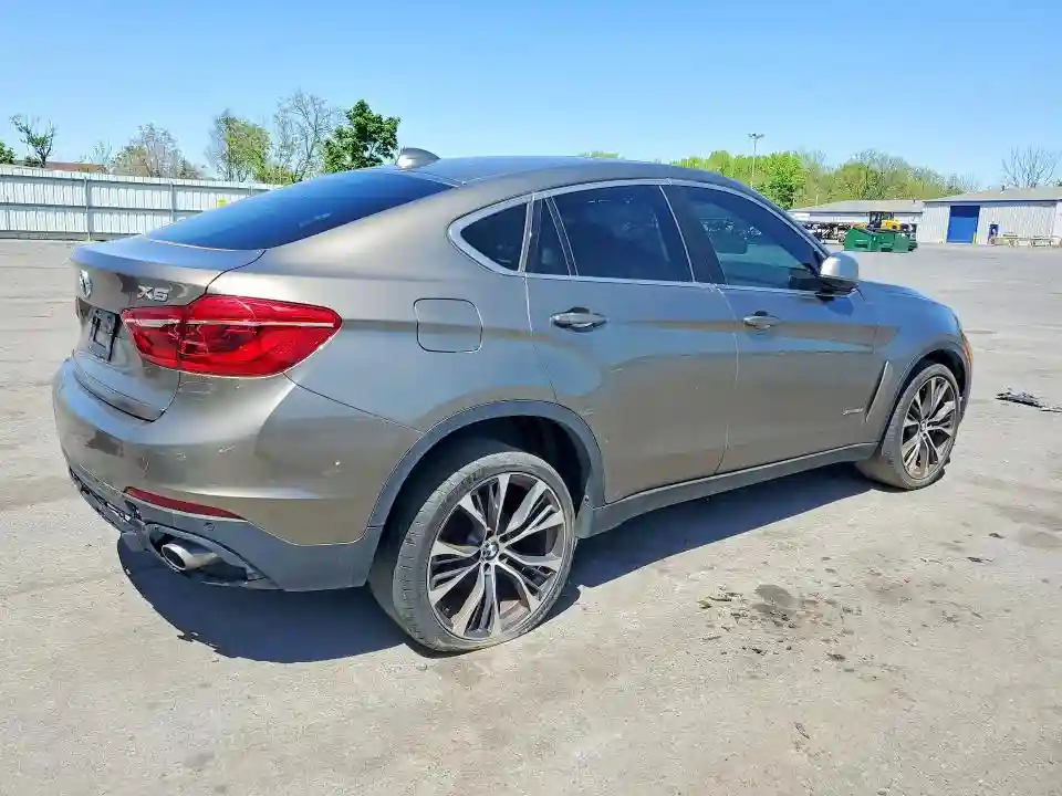 5UXKU2C33H0U28914 2017 BMW X6-2