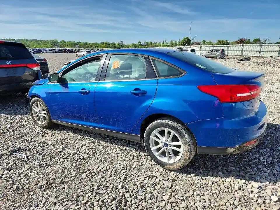1FADP3F27JL215999 2018 FORD FOCUS-1