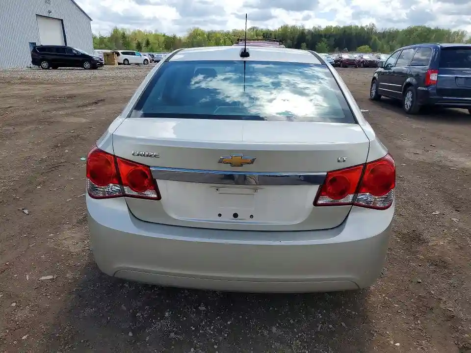1G1PE5SB3G7135382 2016 CHEVROLET CRUZE-5