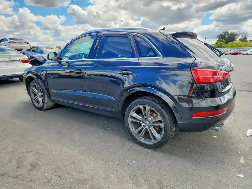 WA1JCCFS0HR008638 2017 AUDI Q3-1