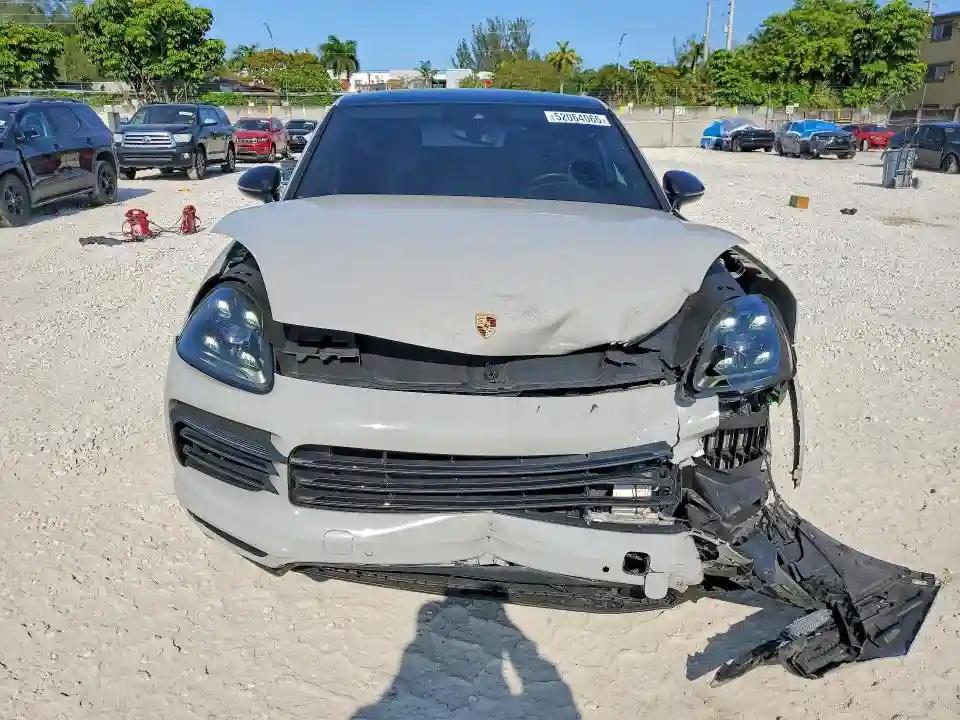 WP1BA2AY4MDA41282 2021 PORSCHE CAYENNE-4