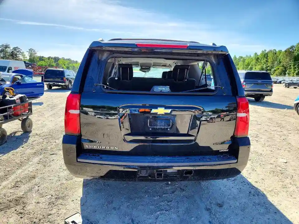 1GNSKHKC8JR243438 2018 CHEVROLET SUBURBAN-5