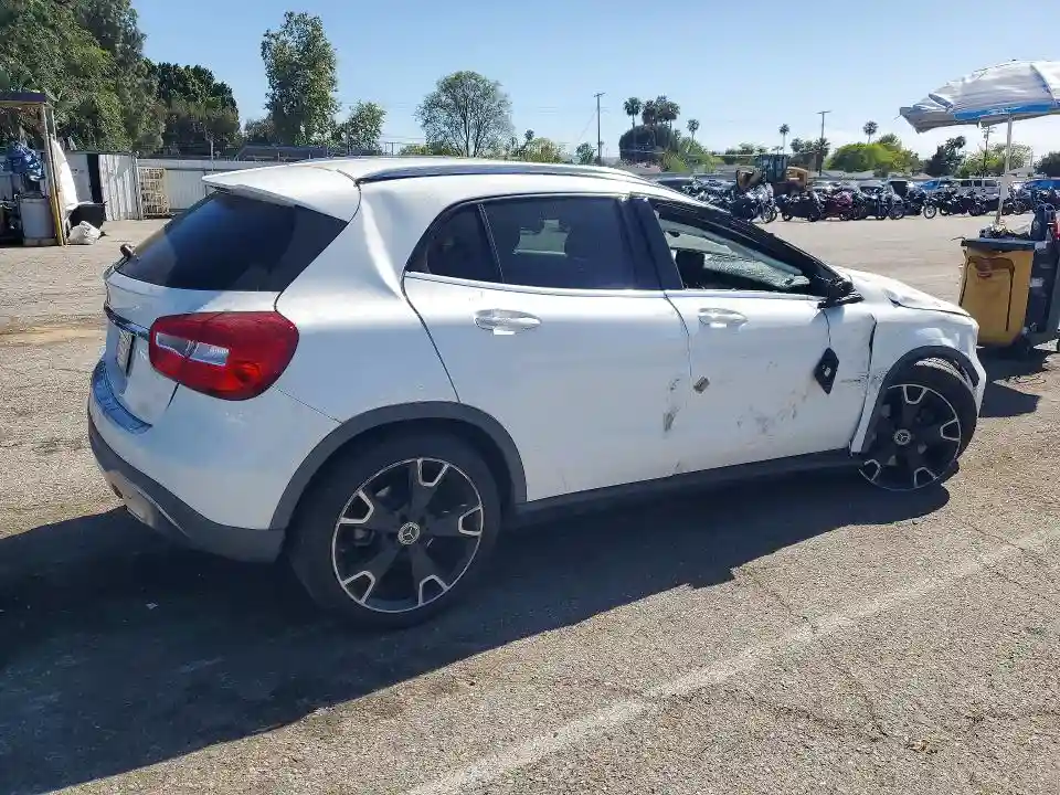 WDCTG4EB5KU010569 2019 MERCEDES-BENZ GLA-CLASS-2