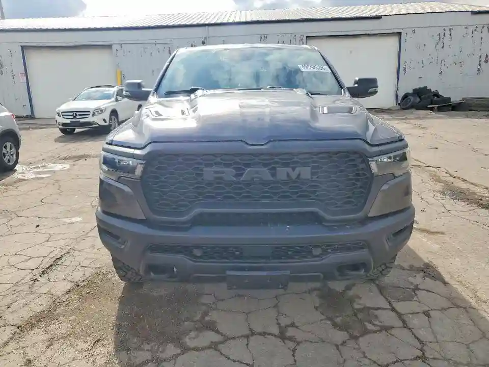 1C6SRFLP6SN648692 2025 RAM 1500-4