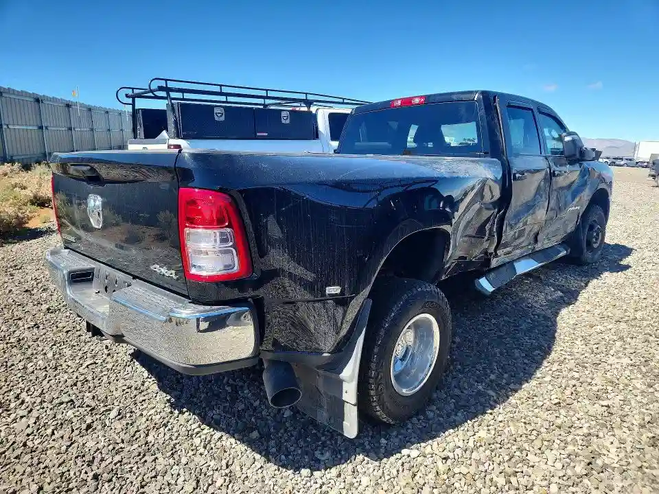 3C63RRHL7RG310247 2024 RAM 3500-2