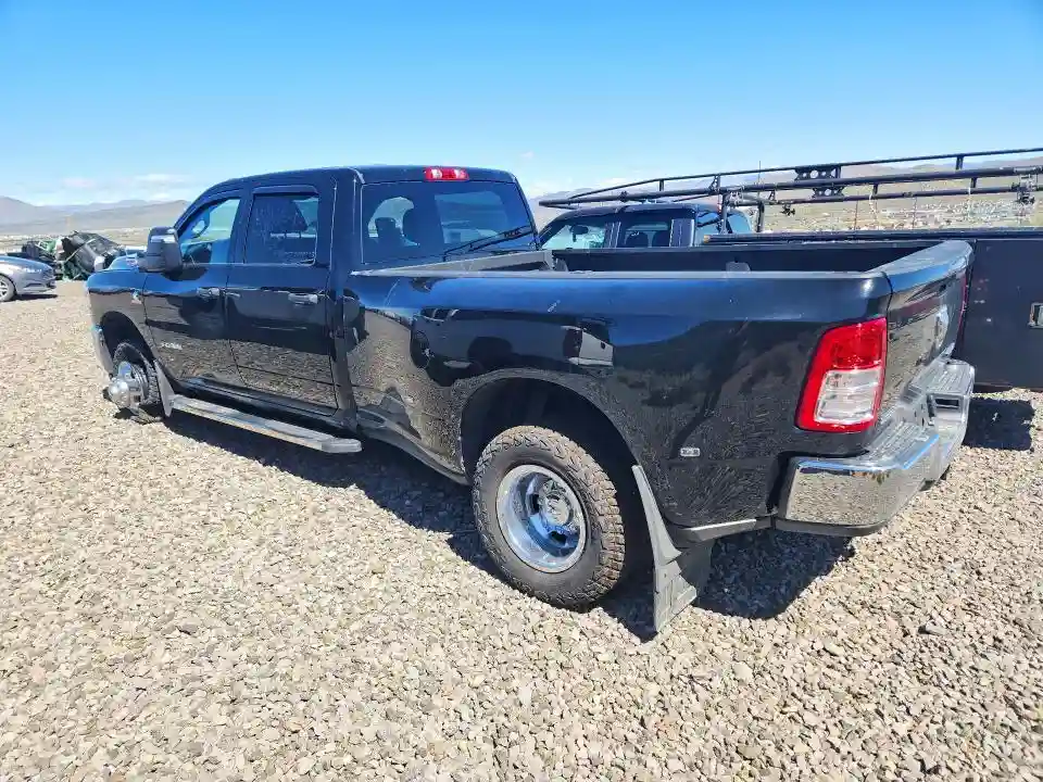 3C63RRHL7RG310247 2024 RAM 3500-1