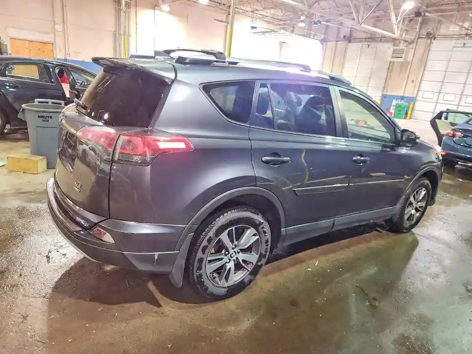 JTMRFREV5JD228052 2018 TOYOTA RAV4-2