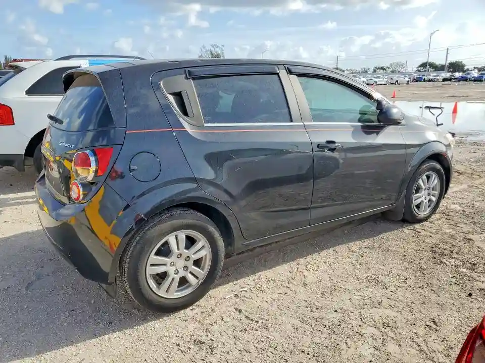 1G1JC6SH5F4147569 2015 CHEVROLET SONIC-2