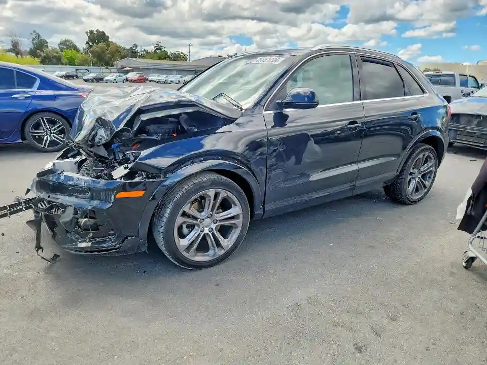 WA1JCCFS0HR008638 2017 AUDI Q3-0